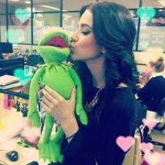 @ChayLeao @ManuGavassi Você percebe que encontrou a pessoa certa , pq a manuzita e Talentosa, Linda e muito mais , amo vcs dois e que vcs sejam felizes ♥
