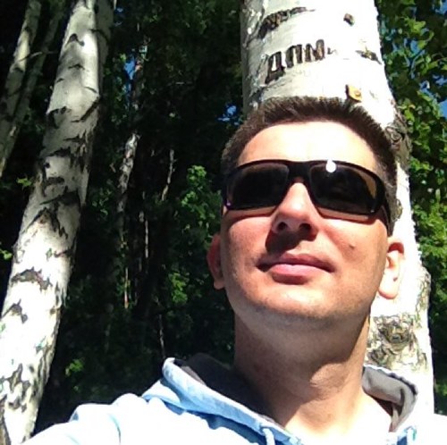 быть здоровым, рослым, сильным наверно хорошо, но я таким не стал, значит мне не повезло =)