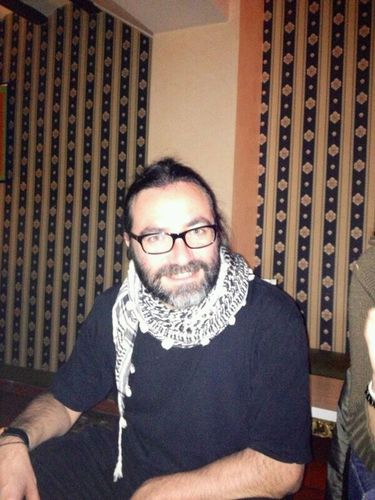 Professor, escèptic i sobretot anarquista degenerat. #fusilable