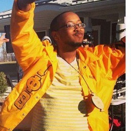 A Brother of the RUTHLESS ΖΘ chapter of ΙΦΘ Fraternity INCORPORATED. Past Pres of All-Star, Past Pres and Founder of Harmonic Progression #uconn #Me