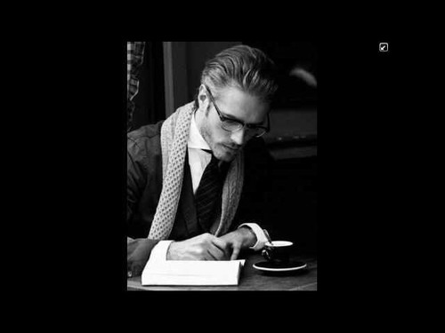ليس كل مَ آرسلھہ آعيشھہ ولكن هنآآک نصوص فِي قمةة آلذوق كأنهآ معزوفآت إذآ قرأتهآآ يرفض عقلي آن يتجآآهلهآآ .. lns:ya_p1101