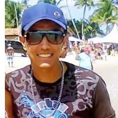 Quem sou eu ?
' aquele que esta acima de você :B e abaixo de Deus .
aquele que é convidado pra comunas  viip -
Eu sou phoda (y)'