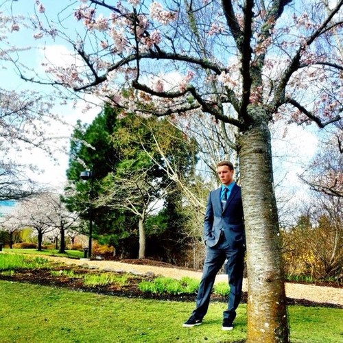 I_Laird's profile picture. Born and raised in Hawai'i. Love life. Instagram: @ianlaird
Snapchat: @ianlaird808