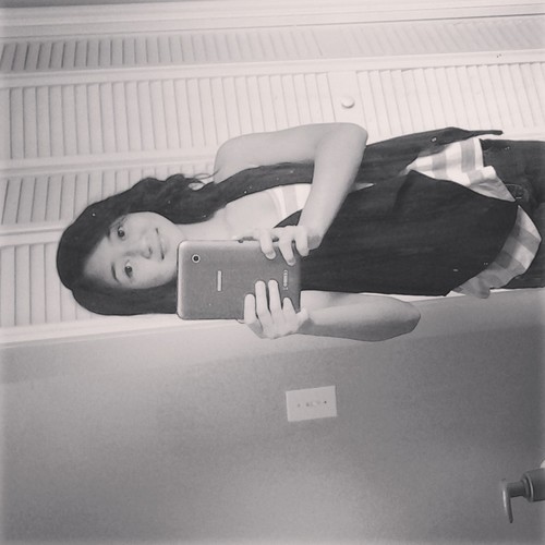 Hey I am Adrianne! I am really fun to be around and I bet I can make anyone smile. I live, love and laugh.♥♡