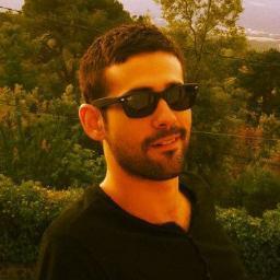 Estudiante de Traducción e Interpretación en la UAB. Amante del cine y de la música
