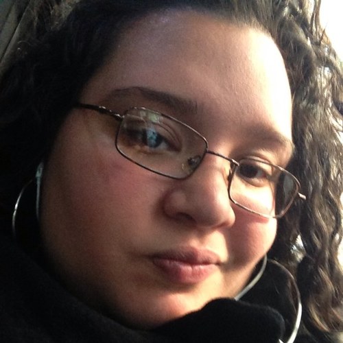 Colors of the rainbow here, Senior SJU, #teamhispanics, #teamiPhone, #teamlibra. Get to know me I'm cool people 