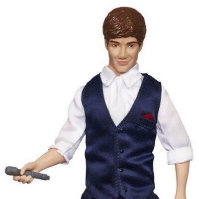 Louis Tomlinson Doll (@TheTommoDoll) / X