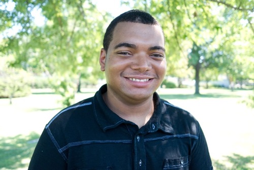 Business student,  founder  and CEO of social media site  http://t.co/NruEIM8V7h