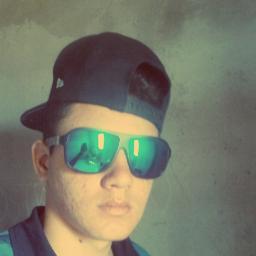 #RETWEET E #FAVORITE MINHAS FRASES. #SigoTodosDeVolta