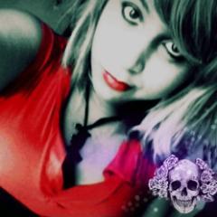 HeyJuuly's profile picture. otaku , rocker, gamer, estranha, dramática, e mais todas aquelas coisas q vc não gosta. ¬¬'