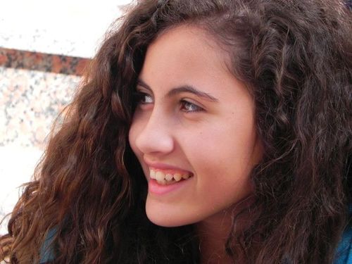 If you don't fill your days with love, you are wasting your life. 
Follow me = Follow back ;)