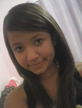 Oi, sou baixinha,são paulina,se falar mal, ta pedindo briga,uso e abuso da minha simpatia e da minha educação com quem merece. tabom né, bjs