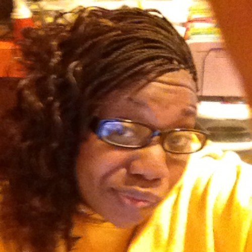 Hey twiters im kiki as many of you already know im 24 and doing my school thing, I can't stand fakes so come real or don't come at all....tweet me!