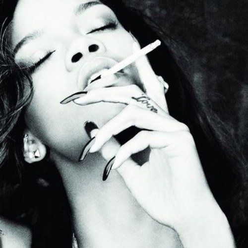 Shine bright like a diamond. (Not @rihanna) (Single)