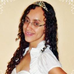 Em um relacionamento sério com Guilherme!
Uma pessoa sincera, amiga, fiel, família e companheira.