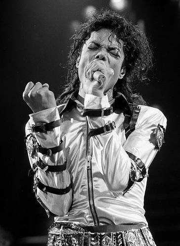 If you love Michael Jackson follow me.#MJFAM.
Joshua Ledet followed me 5/27/2013. http://t.co/D80AeMHA88