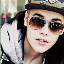 You should not be afraid of doing what ur mind tells you 2 do...just listen 2 ur heart...never say never - Justin Bieber ♥ love you BELIEBERS
