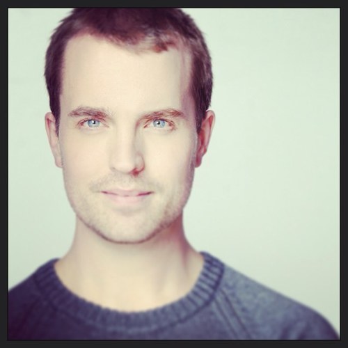 Actor, Conductor, Baker and Friend. Conductor of @ThatChoir and owner of @CraigsCookies in Toronto,ON.