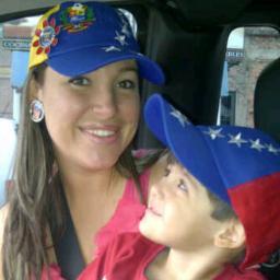 Esposa y madre
Venezolana y Cristiana
Opositora al chavismo-socialismo y todo su circo de narcos