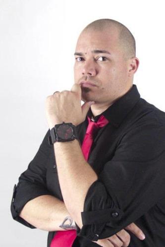 Erick_Spades's profile picture. Close Up and Street Magician.