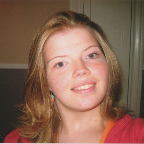 carolb729's profile picture. 