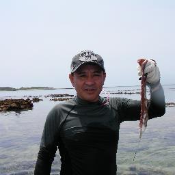 yasu0001100's profile picture. 沖縄大好き・沖縄三線大好きな、おっさんです。
年に何回か、沖縄のヤンバルでカヤックを漕いだり
  恩名村の三線広め隊の本部で、三味線を弾いたりしています。
（三線広め隊 ２７番  やいびーん）