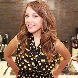 AngelaMadame's profile picture. Making your epicurean wet dreams come true at http://t.co/KBQuJMPd3N. Occasionally tweeting pickle jokes and obsessively Vine-in’ my recipes.