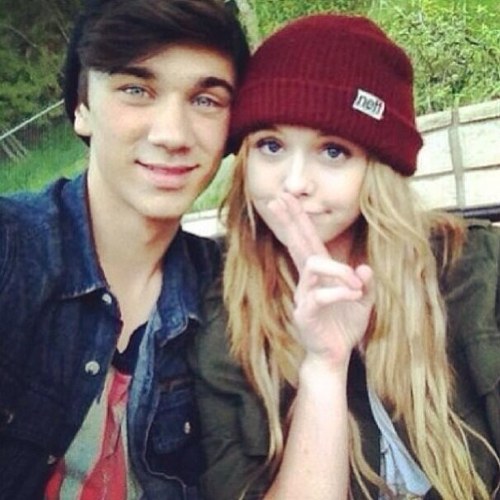 MelanieRossCAA's profile picture. I met him, I kissed him, I love him, now I'm engaged to him. I'm Melody Rose Turners mommy. I love you princess. -@JackTurnerCAA |Caribbean Owner|