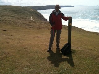 dinani_azim's profile picture. 