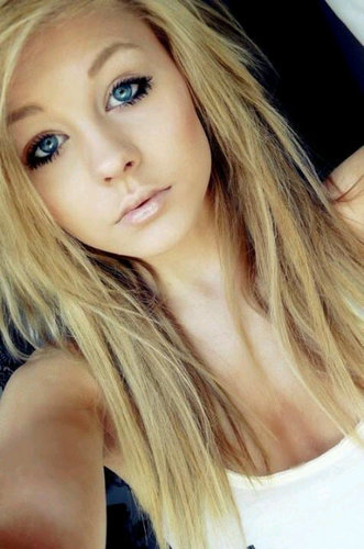 Hi I'm Beatrice Sky plss follow me ill follow you back