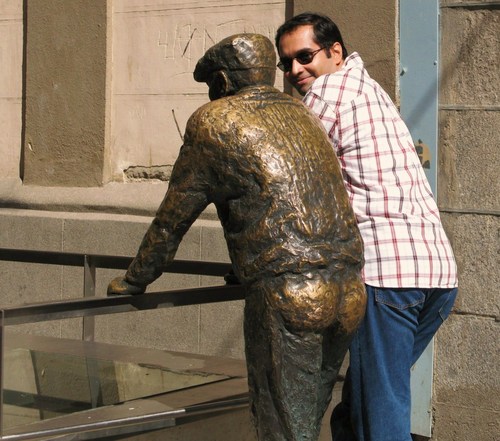 hariare's profile picture. to strive, to seek, to find  and never to yield