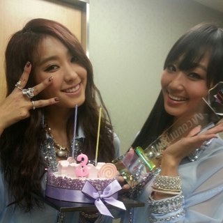 あんにょん♬SISTARのボラだよ(n‘∀‘)η本人様とは関係ありません。非公式です（´-`）.｡oO（ 90line
since2012/10/07