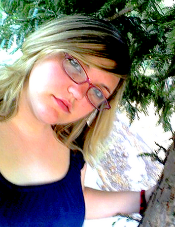 tizkayybxtch's profile picture. 