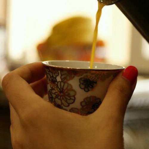 أجمل النساء , امرأة سهرت و تعبت و ربت و أعطت دون مقابل .. تُدعى (أمي ) ♥ __________**