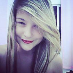 -  Será que você me ama? Olhando nos meus olhos, Você vai tocar no meu coração . http://t.co/v28mCdxQ75