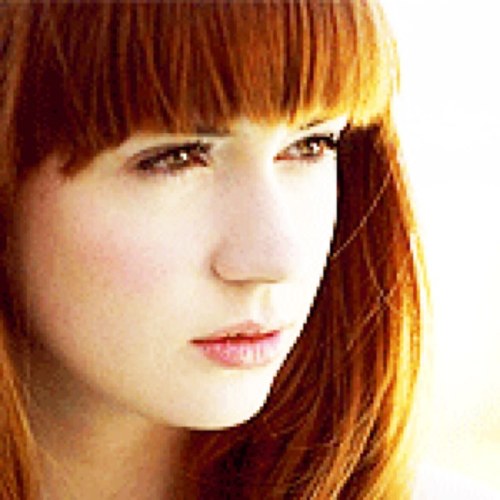 Plucky Scottish redhead - played the girl who waited. Married to @rattytheroman - Currently kicking 'round Hollywood. (RP 18+ not actually Karen Gillan)
