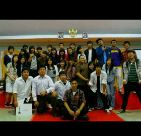 Akun Twitter Alumni SMA Don Bosco III Cikarang Baru.
