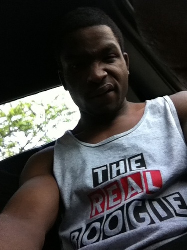 im 17, i make Music, and get Money, follow a real Nigga, im funny ...follow my IG Also THE_REALBOOGIE