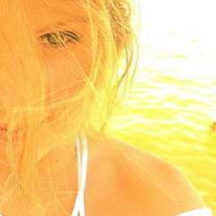 I love music ♬
Swiftie ∞ Enchancer ☯
Take Chances ▲ Don't be it Dream it  ﭢ Smile Your Beautiful
