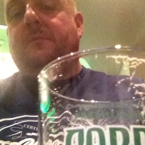 mikehope44's profile picture. 