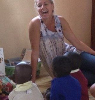 joy1228's profile picture. Hometown-Plano, TX
3 perfect children :)
Married to Dan Davis