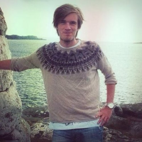 Swedish gamer with some sass.