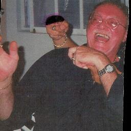 TmctpaThomas's profile picture. Loves the Universe, especially pictures of Galaxies. They put things in perspective, and I'm too ancient to deal with crap talk.  70 LMAO to the end.