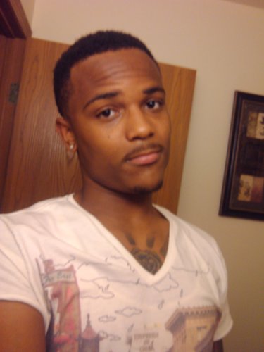 iamdavion's profile picture. Y bother..