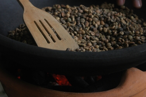 Brew me.... Taste me....
kami menyediakan kopi luwak liar yang bercita rasa tinggi.