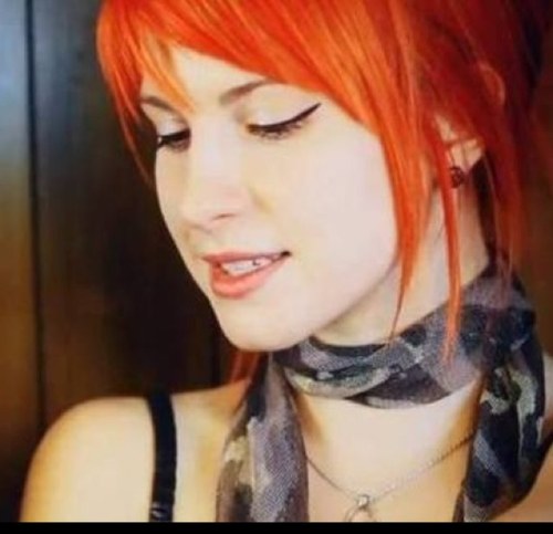 TemptingGN's profile picture. Im a woman! *Dances* I was Gabriel, ArchAngel Trickster.
Single as well. *dances more*