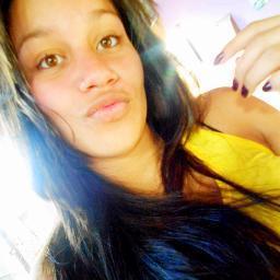 “E de repente a vida te vira do avesso e você descobre que o avesso, é o seu lado certo.”   (:
— 
http://t.co/EoVMYPNL 
http://t.co/l7WbCO6T
