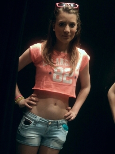 15. Chica swag. Si quieres saber algo de mi pregunta. Dentro de un par de años iré contigo a Tomorrowland. En el país de las maravillas :D