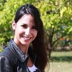 Bu tarafta çok kişiyle yatarsan diğer tarafta yatacak yer bulamazsın...