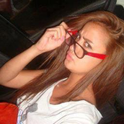 Malak_989's profile picture. 16 sana -GIS-KitKat-Ahlaweya-5th settlement-Friends 3 -mabt3rfch :P